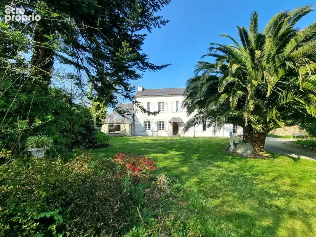 QUIMPER – Maison de maître 1900 de 170 m² sur 2 900 m² avec dépendances - photo 2