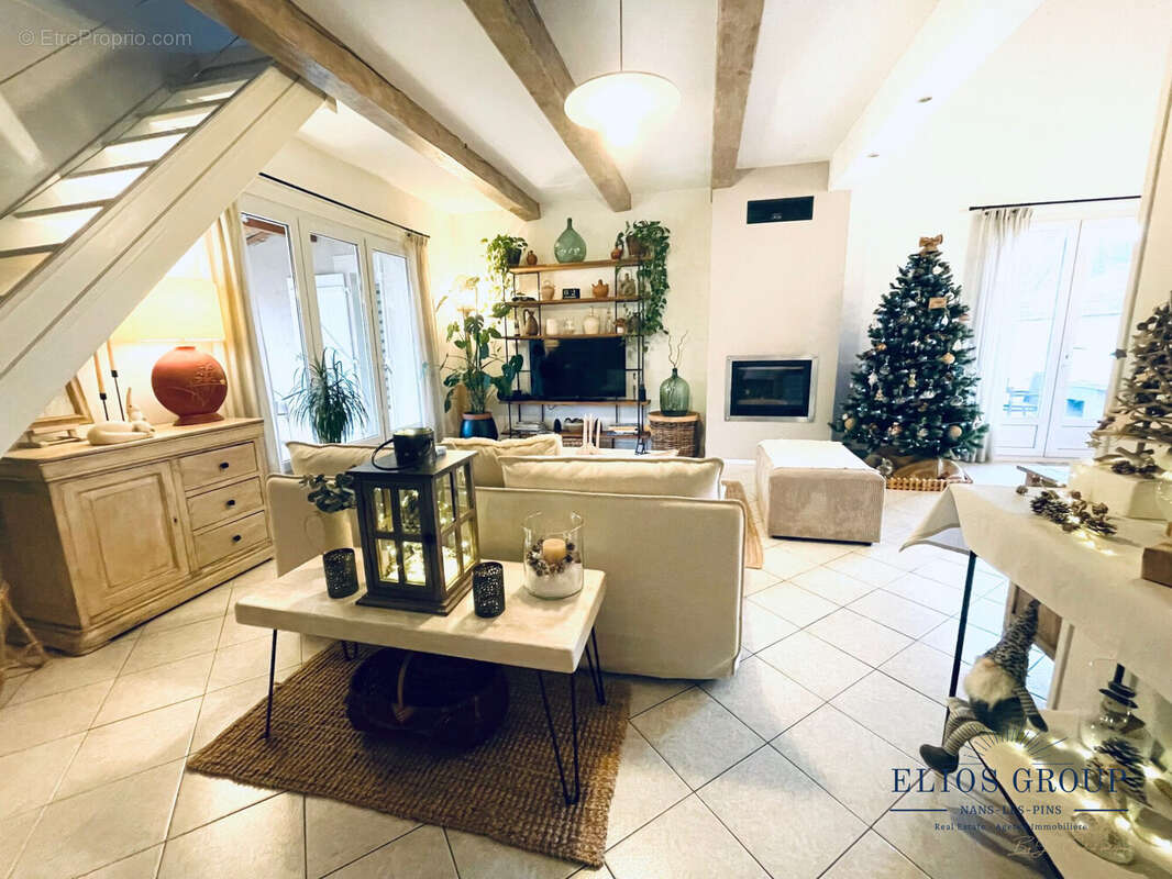 Maison à NANS-LES-PINS