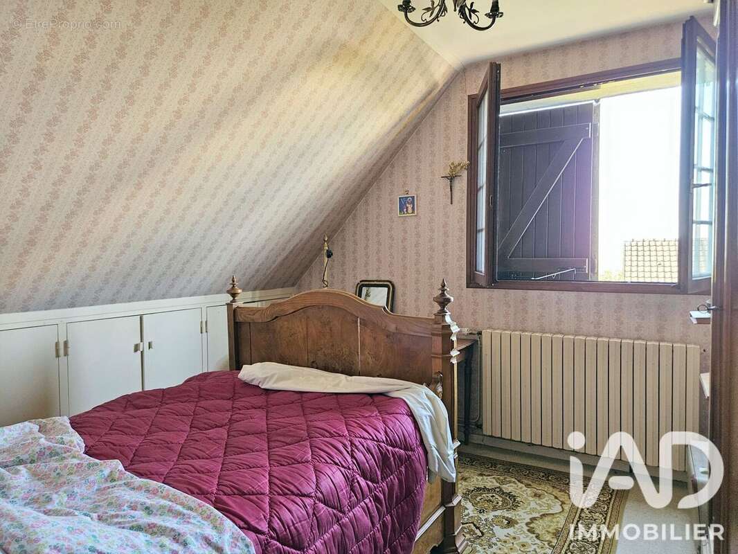 Maison 154 m² à Talant  - photo 8