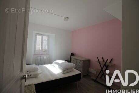 Maison 110 m² à Villefranche-De-Panat  - photo 8