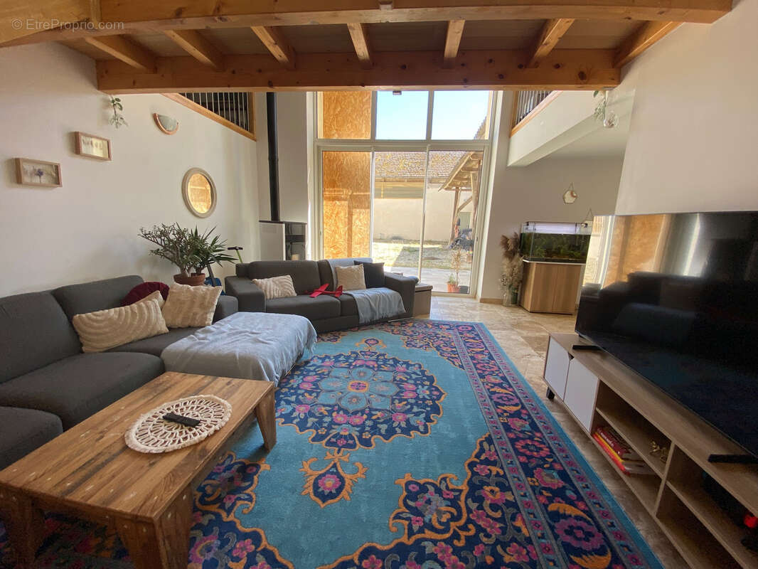 Maison à PUY-L&#039;EVEQUE