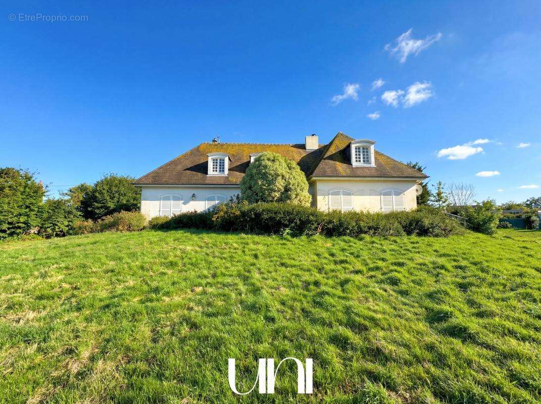 Maison à LION-SUR-MER