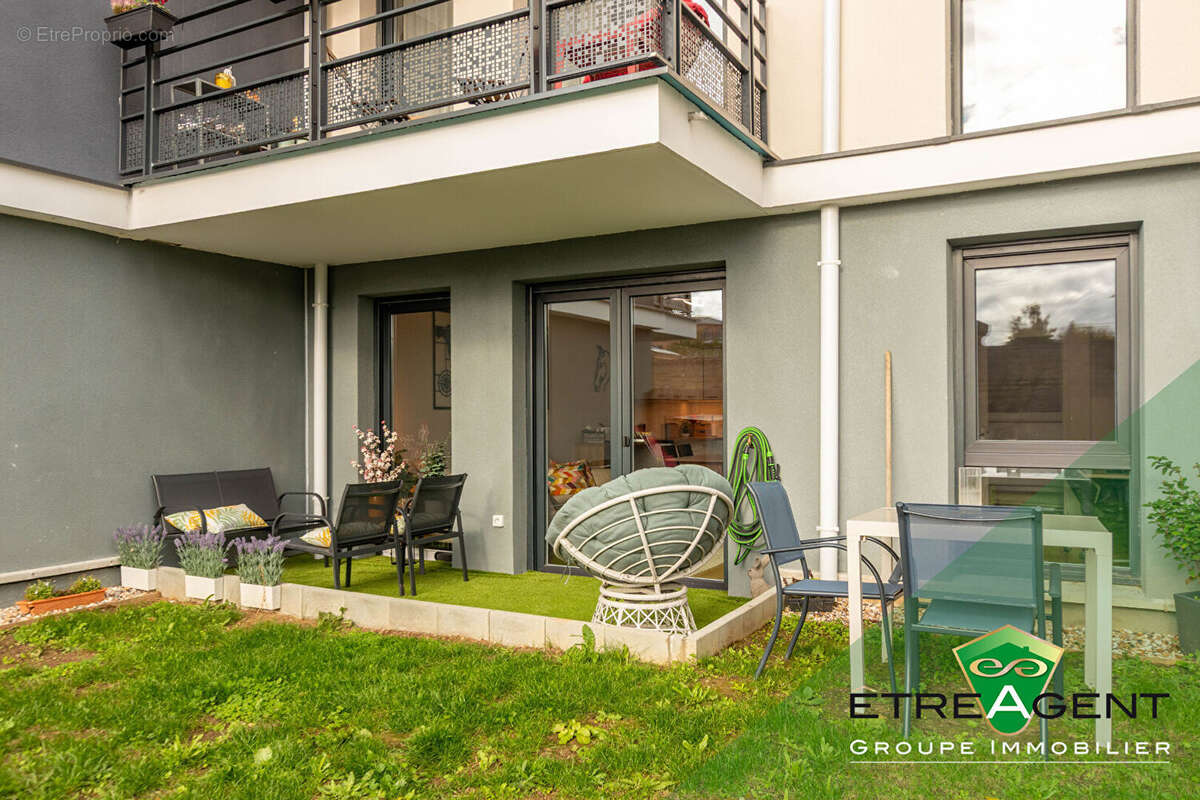 Appartement à VERNEUIL-SUR-SEINE