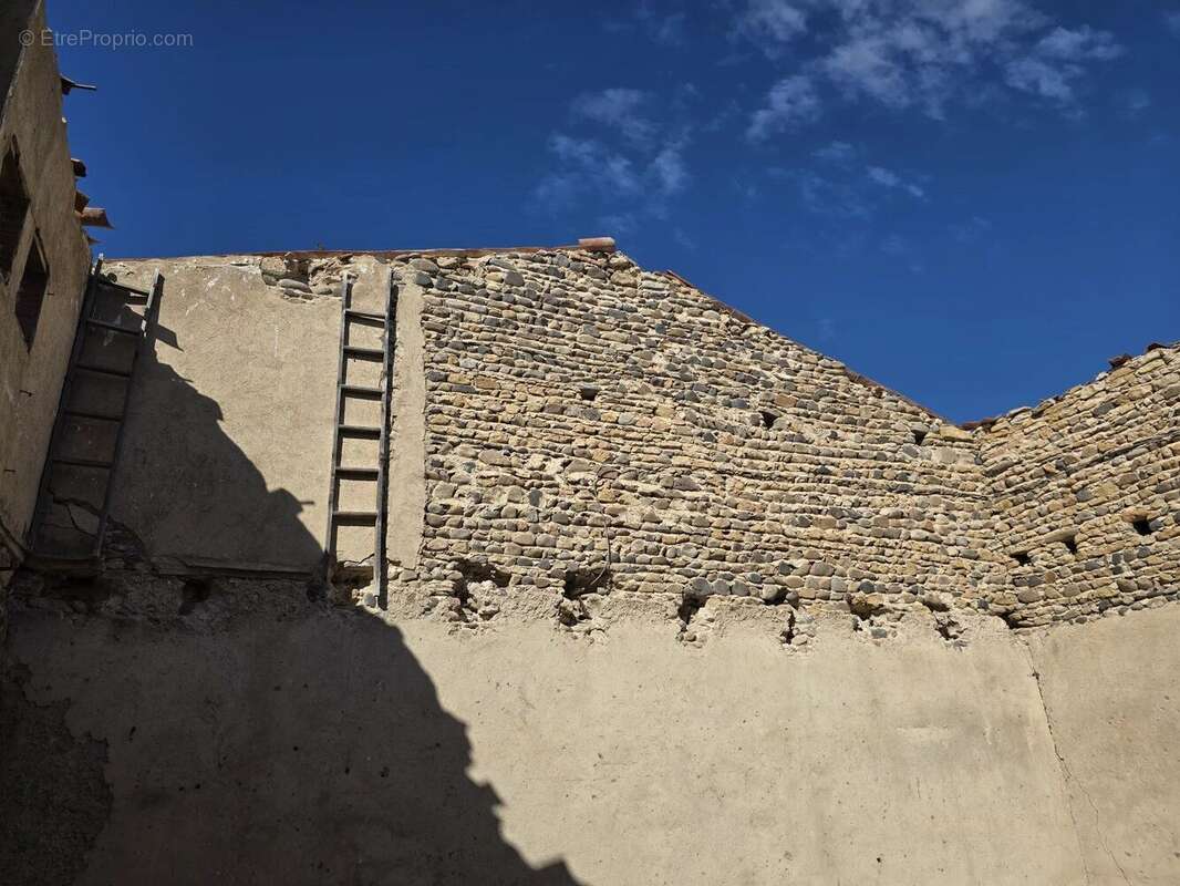 Maison à SAINT-GERMAIN-LEMBRON