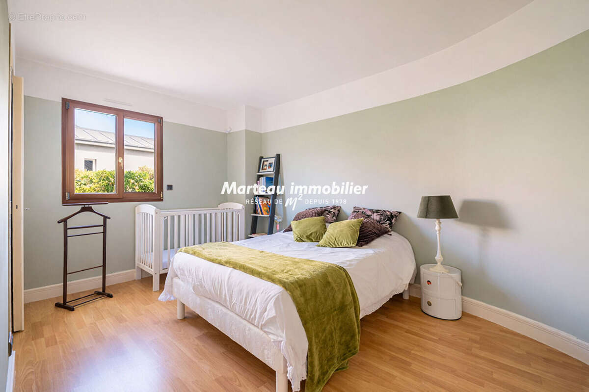 Maison à VOIVRES-LES-LE-MANS