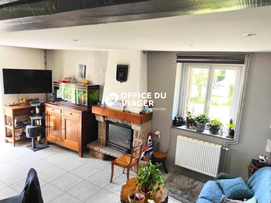 Maison à CARENTOIR