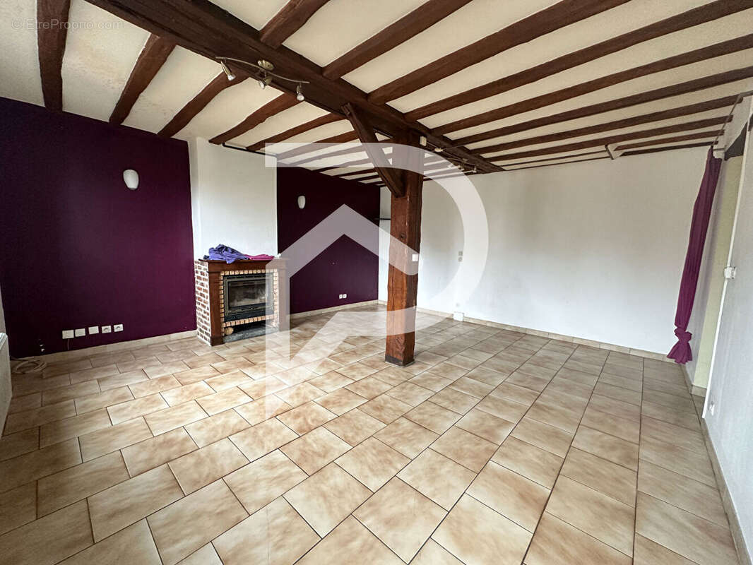 Appartement à HOUDAN