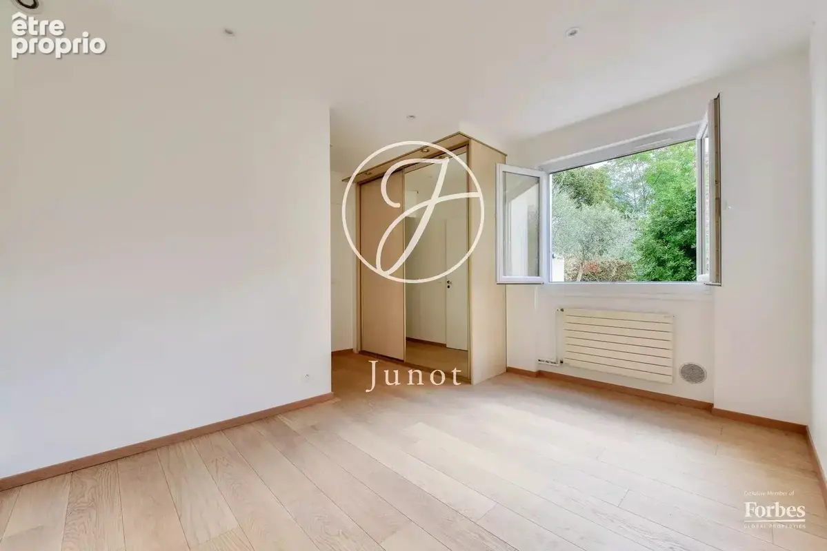 Saint-Cloud - VAL D'OR - Duplex 161.29m² - 4 chambres - Terrasses 120 m² - photo 15