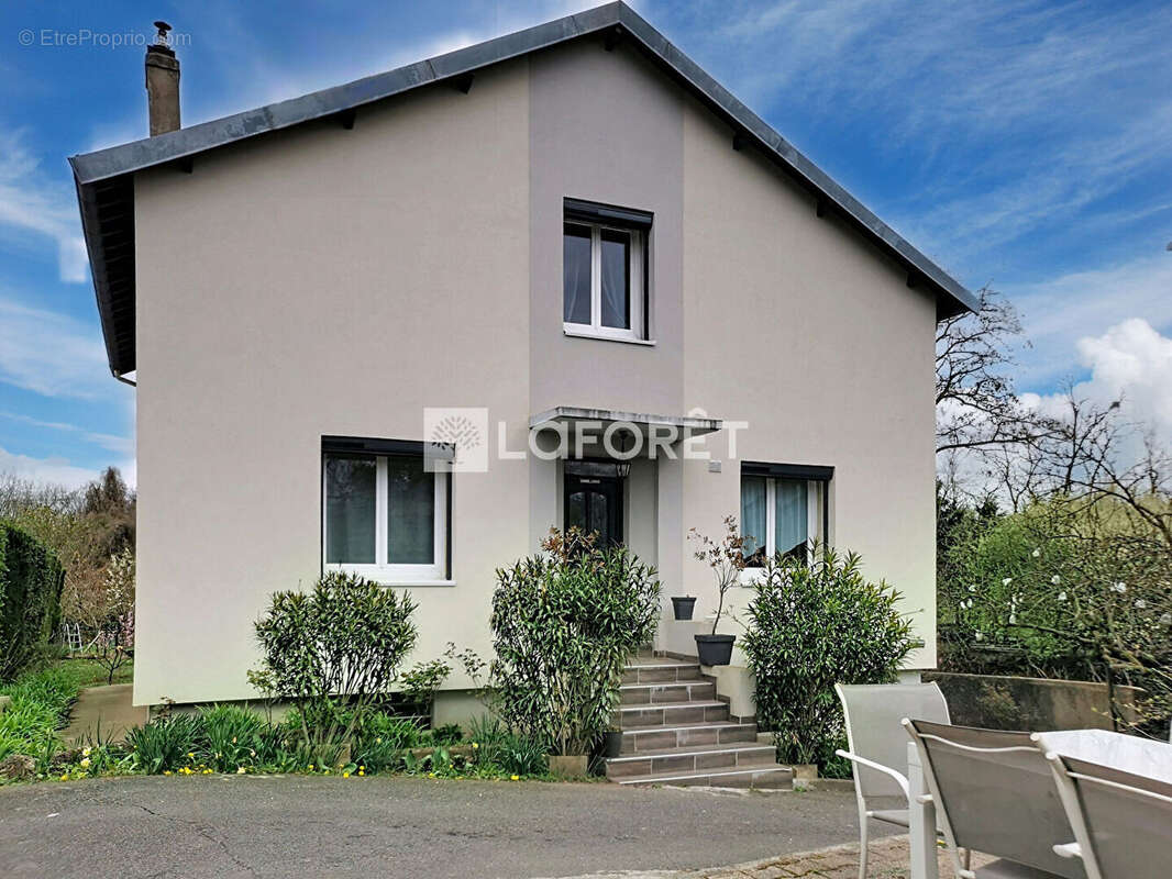 Maison à ARNAS