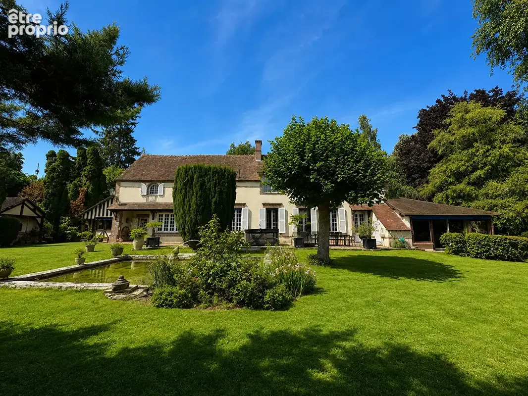 Maison à HOUDAN
