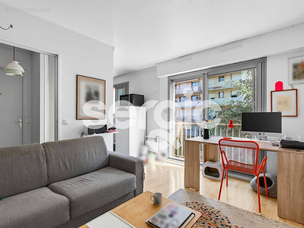 Appartement à PARIS-12E