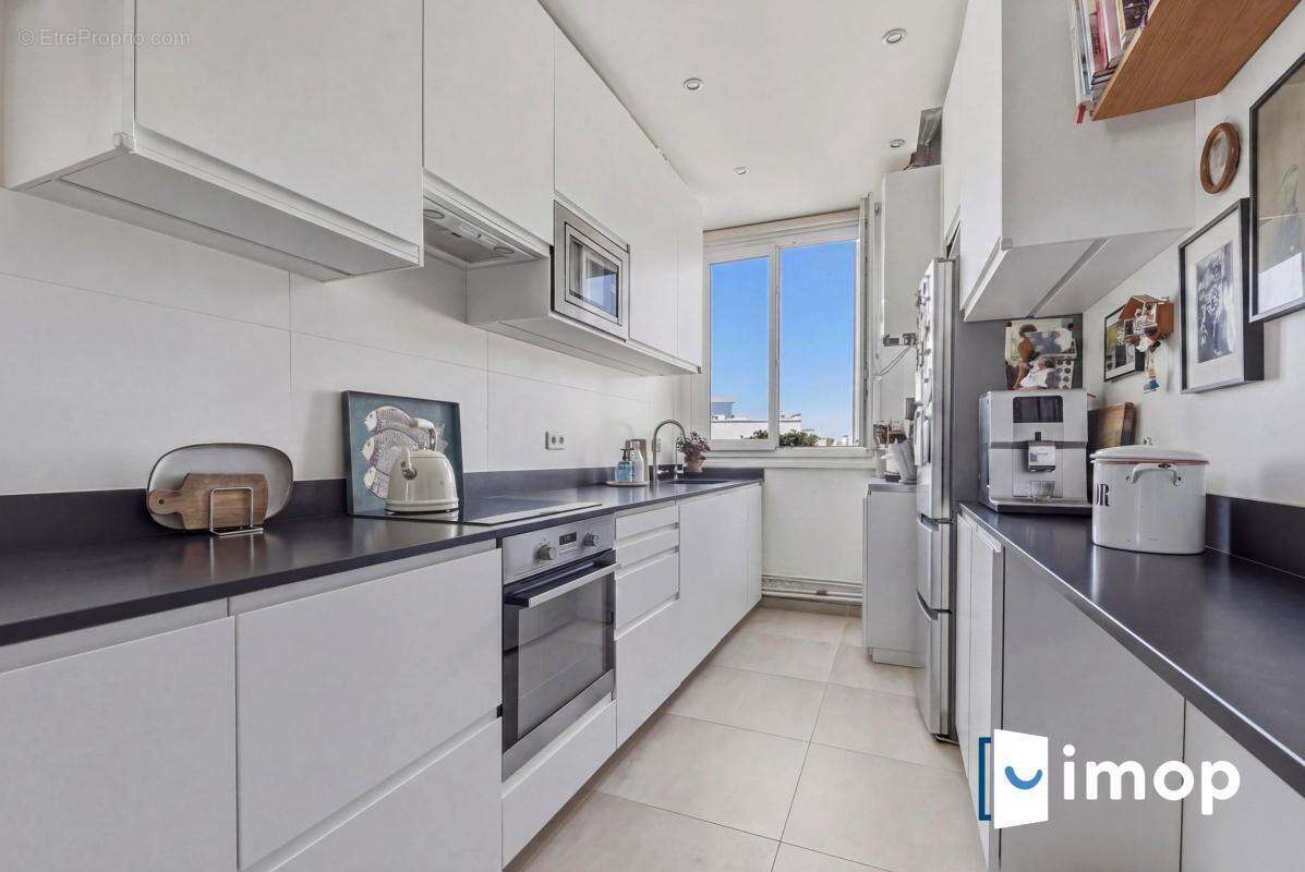 Appartement à PARIS-12E