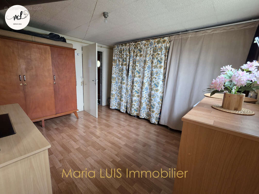 Maison individuelle proche du centre de la commune et des complexes sportifs - photo 9