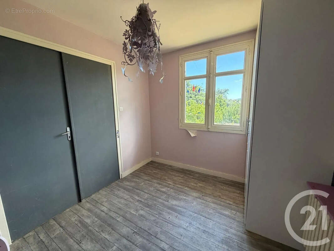 Maison 117 m² à Annonay  - photo 6