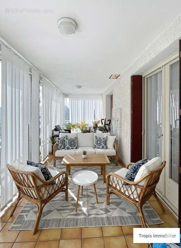   - Maison à PORTET-SUR-GARONNE