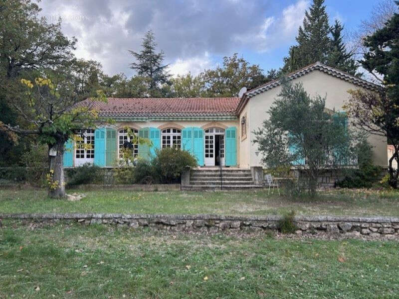 Maison 178 m² à Lamanon  - photo 2