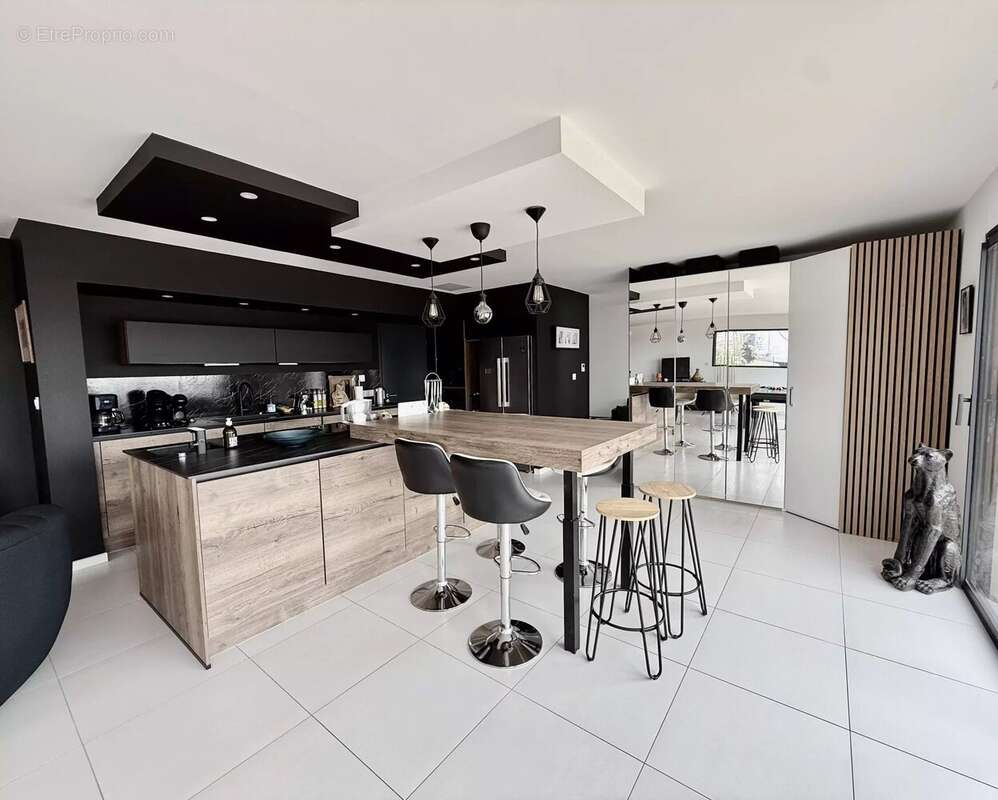 Villa contemporaine d'exception toit terrasse, vue imprenable sur la mer et studio indépendant - photo 4