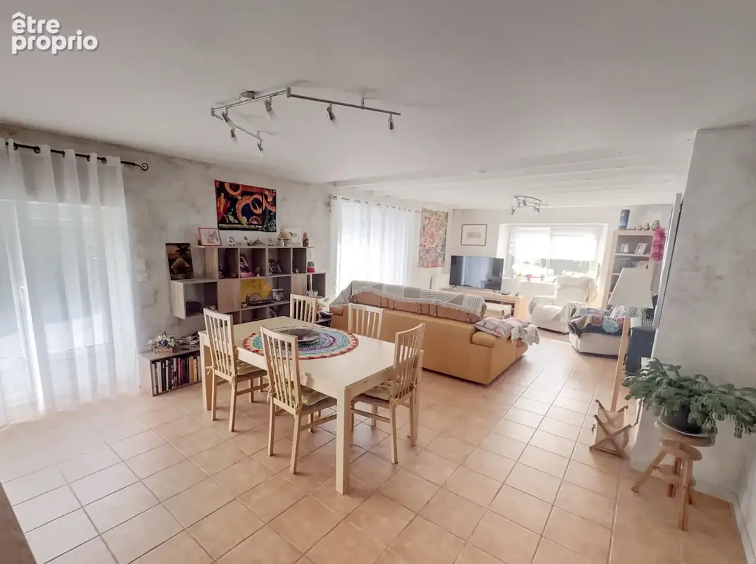 Maison T6 avec jardin et piscine à Verdalle ! - photo 3