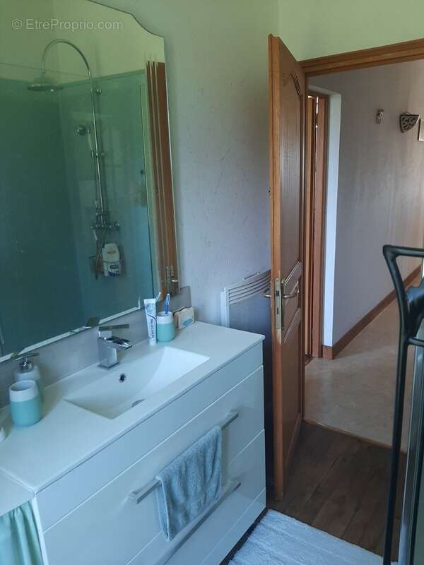 Maison à VICQ-SUR-BREUILH