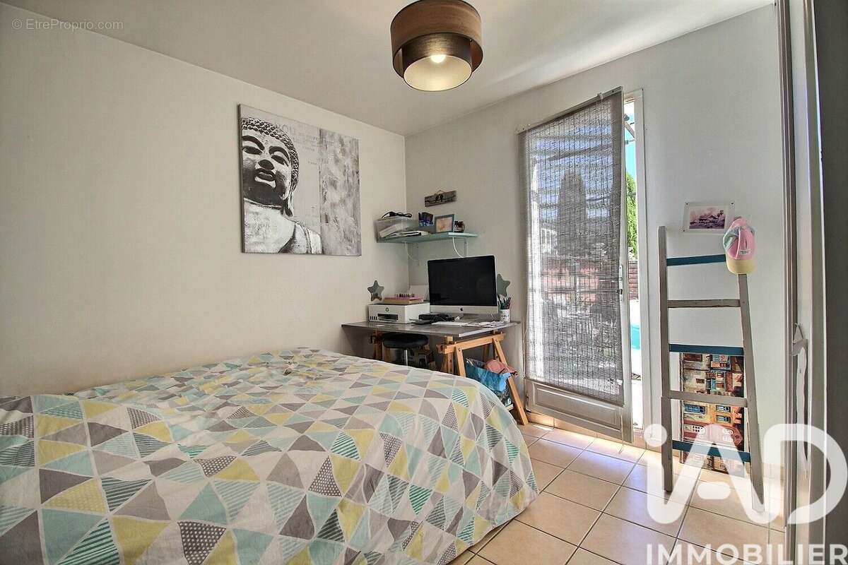 Photo 9 - Maison à LE CASTELLET