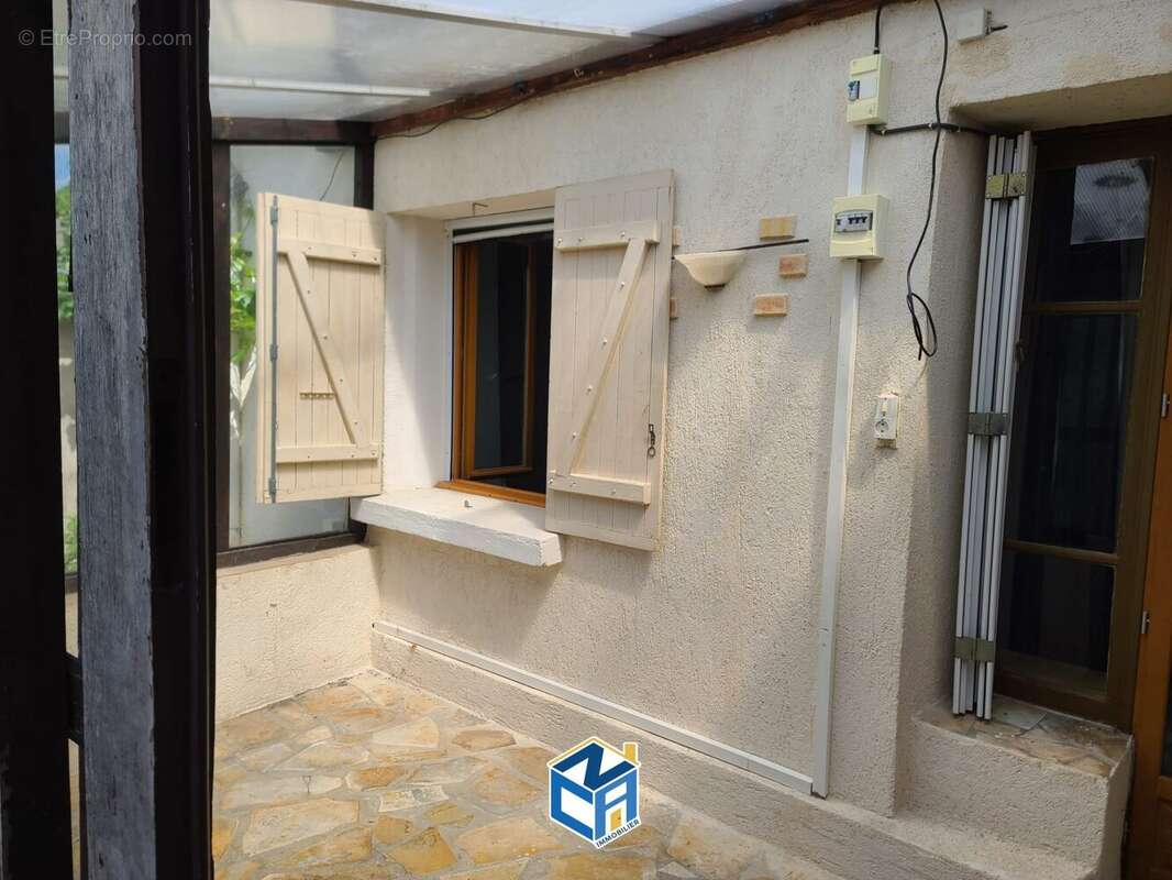 Maison 58 m² à Huismes  - photo 4