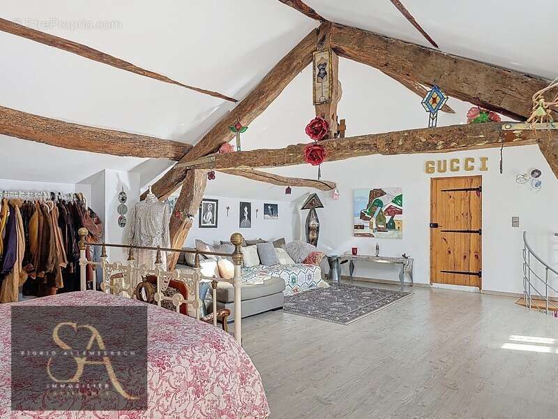 Maison à VILLARDONNEL