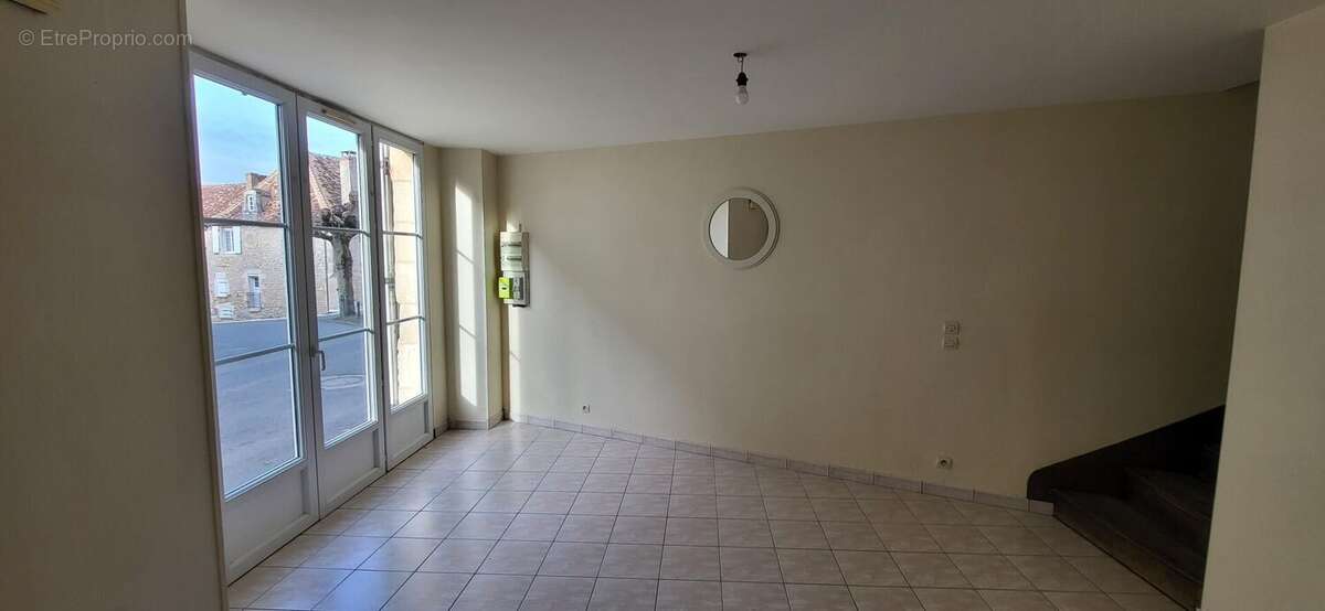 Photo 3 - Appartement à SAINT-PIERRE-DE-MAILLE