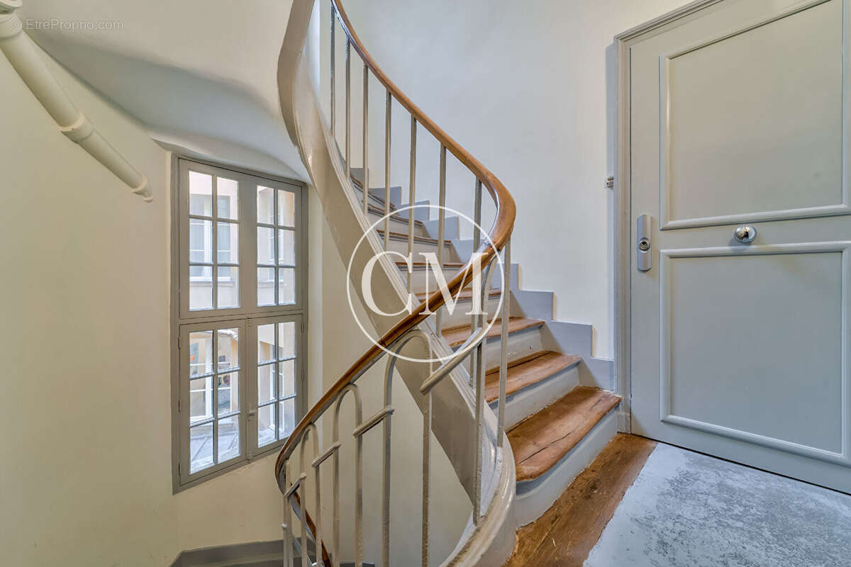 Appartement à VERSAILLES