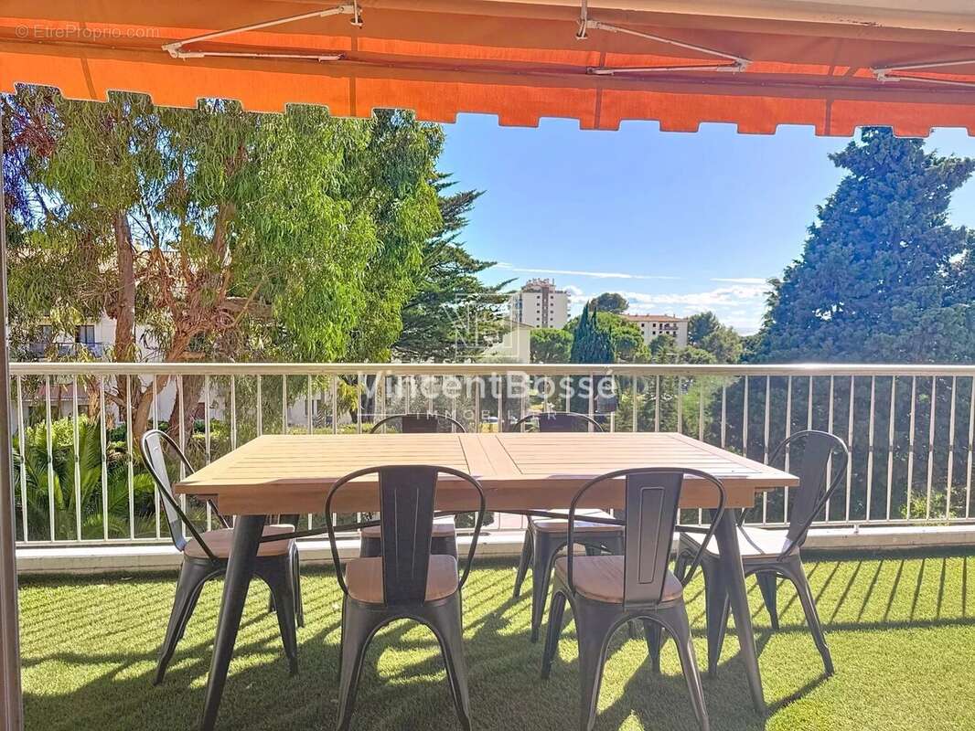 Appartement à LE CANNET