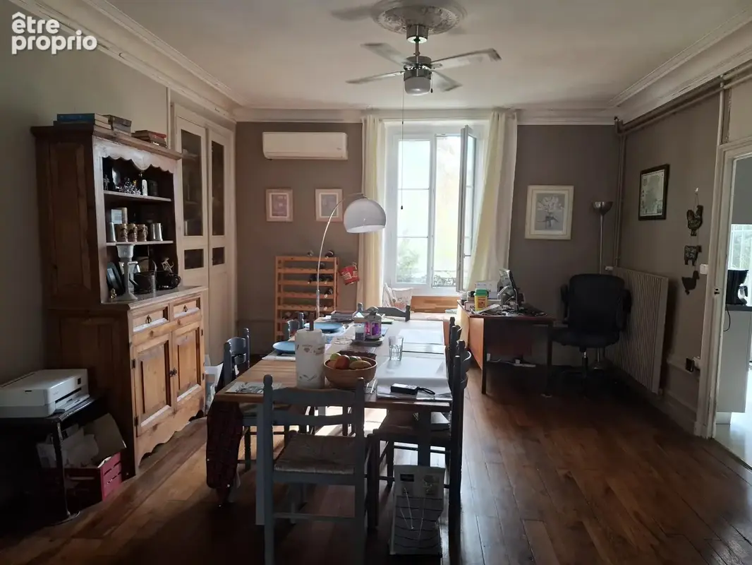 Grande maison en pierre avec deux grandes granges et jardins privés - photo 11