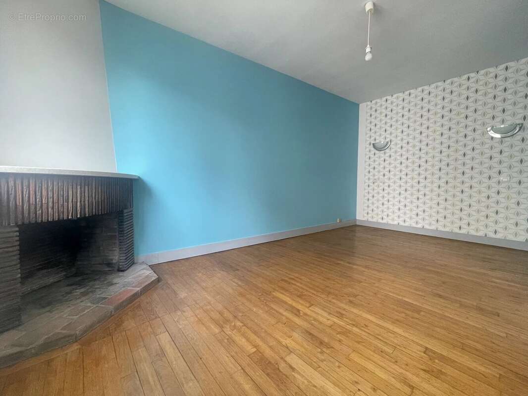 Maison 80 m² à Saulgond  - photo 4