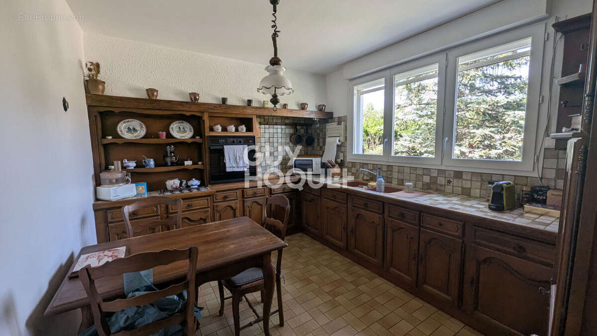 Maison à SAINT-BRIS-LE-VINEUX