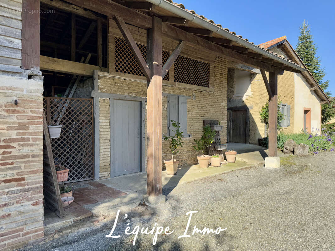 Maison à LOMBEZ