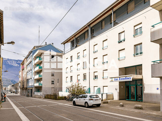 Appartement à FONTAINE