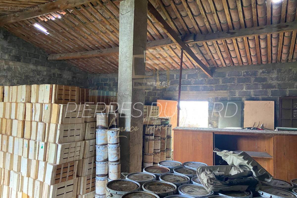 Terrain à CASTILLON-DU-GARD