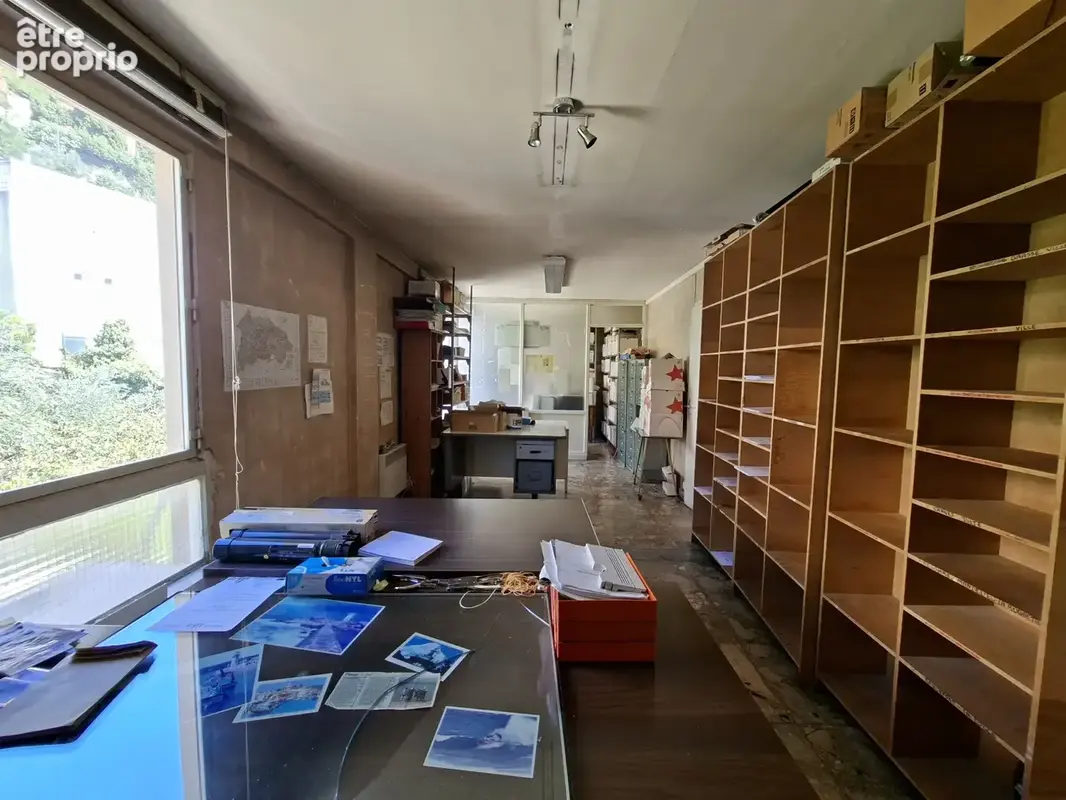 Bureaux 120m2 - 4 places de pkg privatives - photo 6