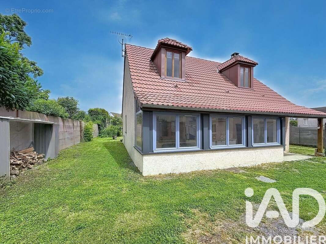 Maison 93 m² à Villeroy  - photo 3