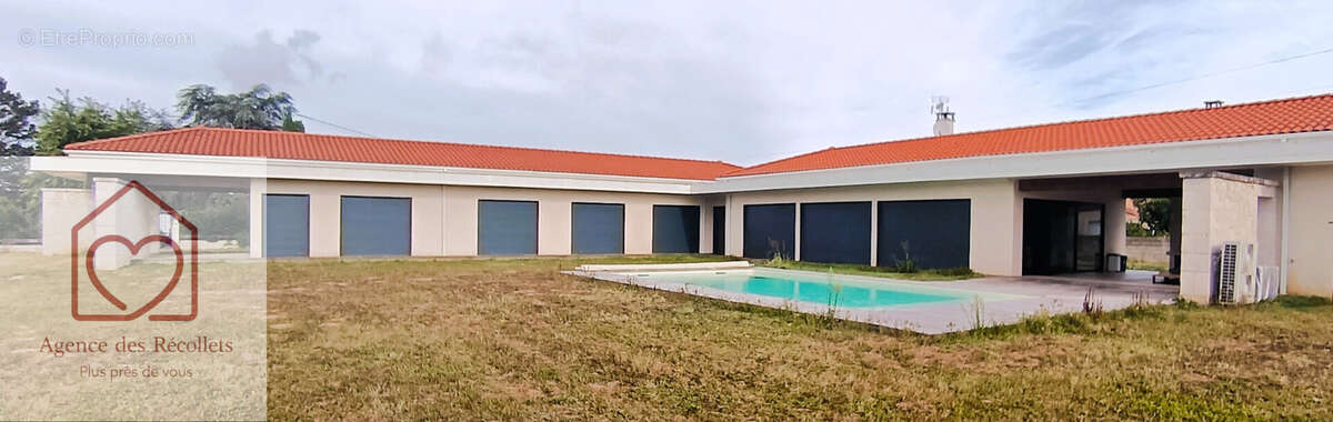 Maison à POMMEVIC