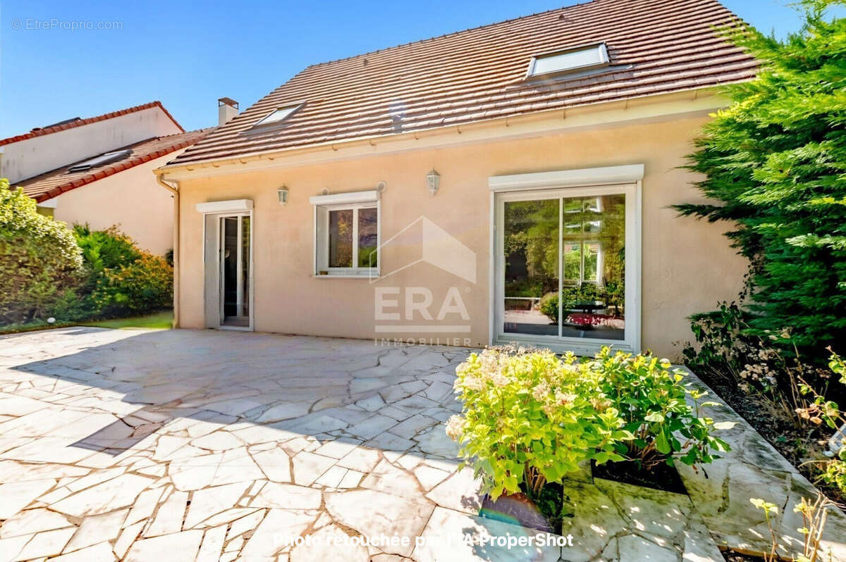 Maison à SOISY-SUR-SEINE