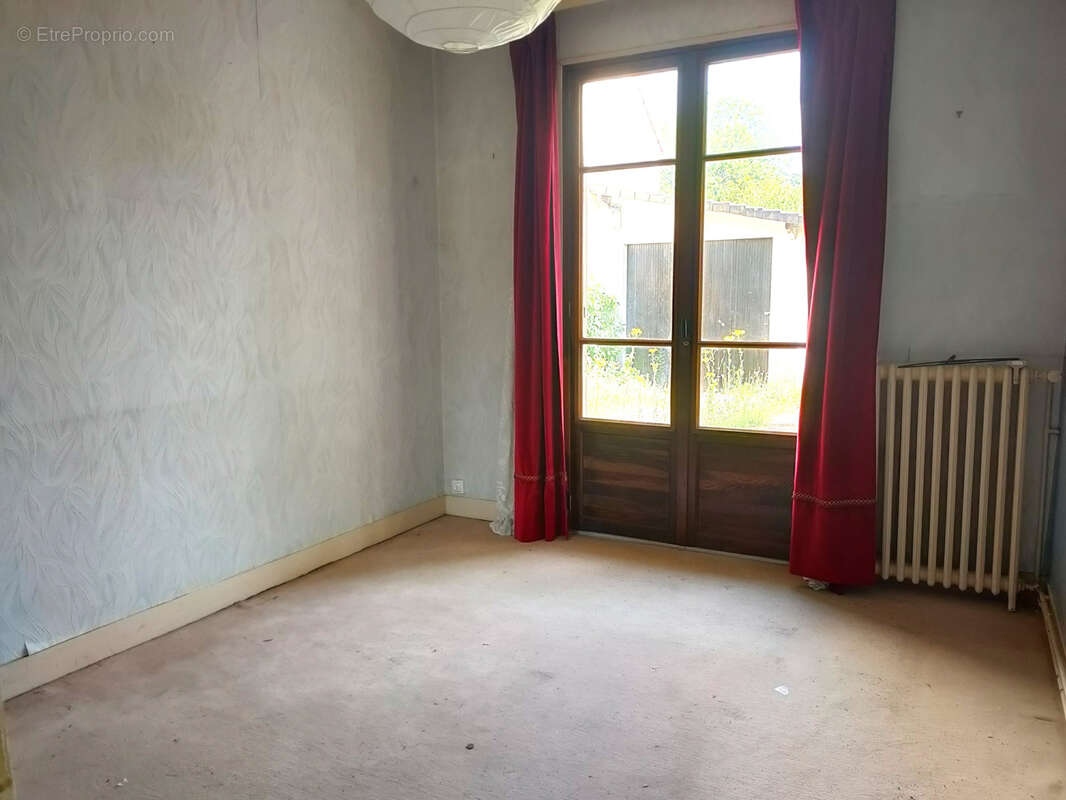 Maison à SAINT-REMY-LES-CHEVREUSE