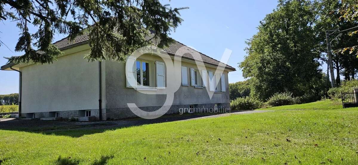 Maison à LAFEUILLADE-EN-VEZIE