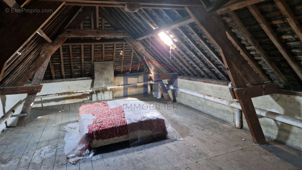 Ensemble immobilier à rénover - photo 11