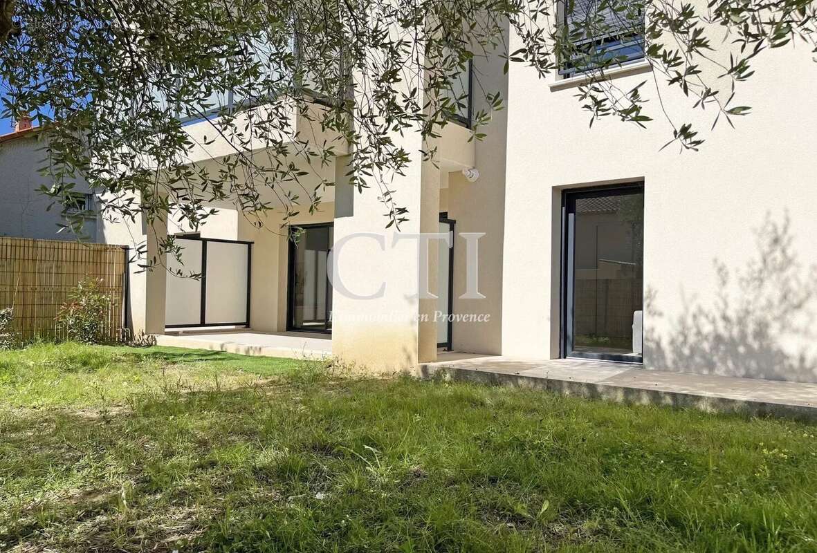 Appartement à VAISON-LA-ROMAINE