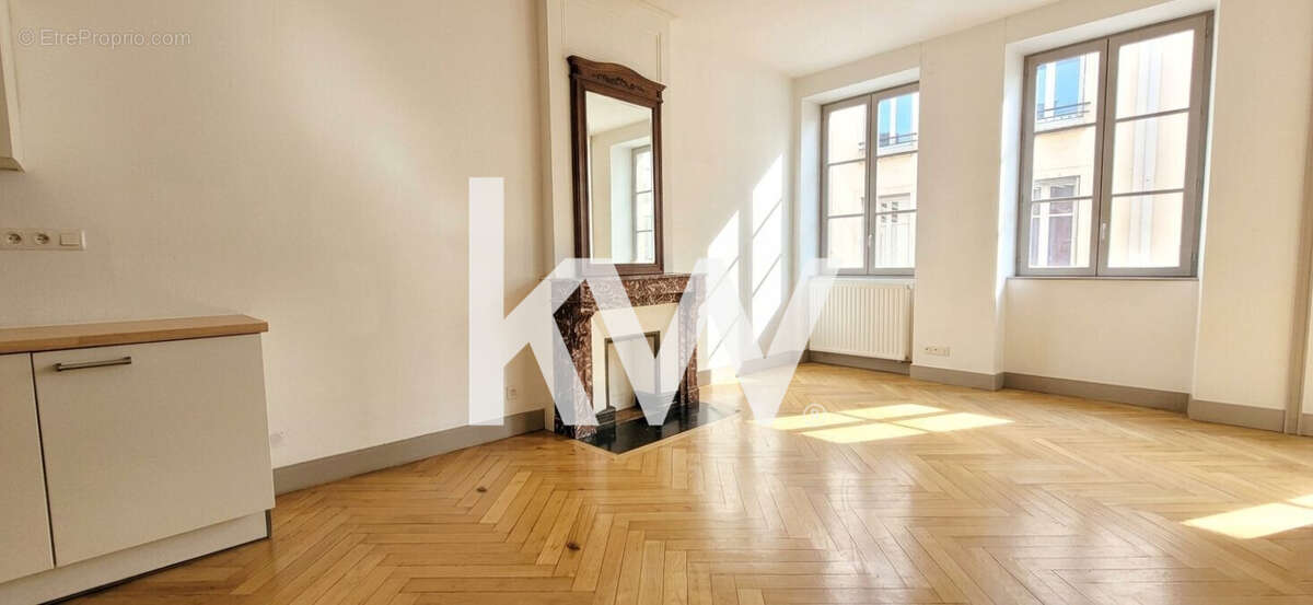 Appartement à SAINT-ETIENNE