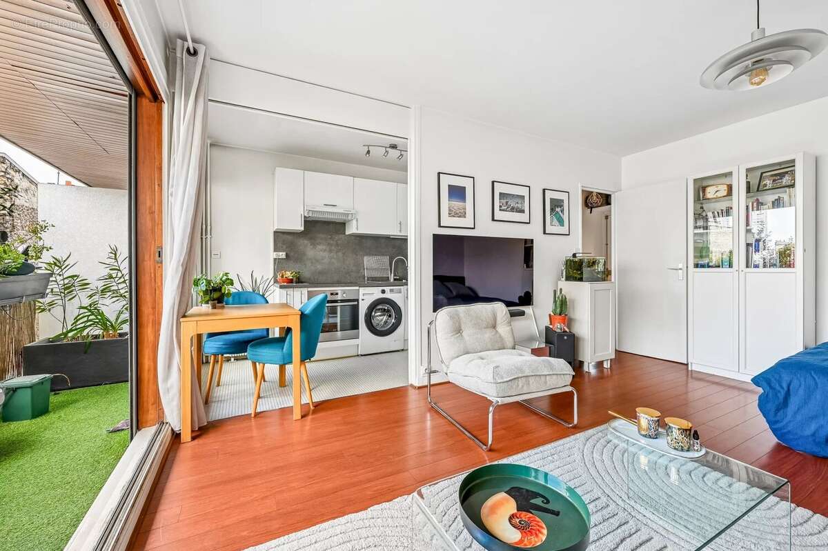 Appartement à PARIS-15E