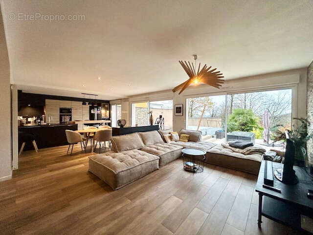 Maison à LA VILLE-DU-BOIS