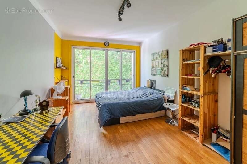 69004 Lyon – appartement lumineux - 4 pièces - 2 chambres - toit-terrasse -proximité commodités – 15 minutes du parc de la Tête  - photo 6
