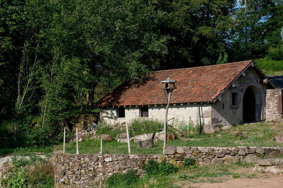 Maison à rénover avec vue dégagée sur la nature - photo 4