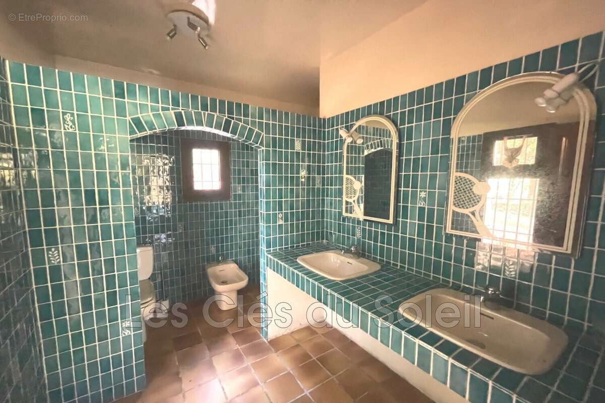 Maison à PUGET-VILLE