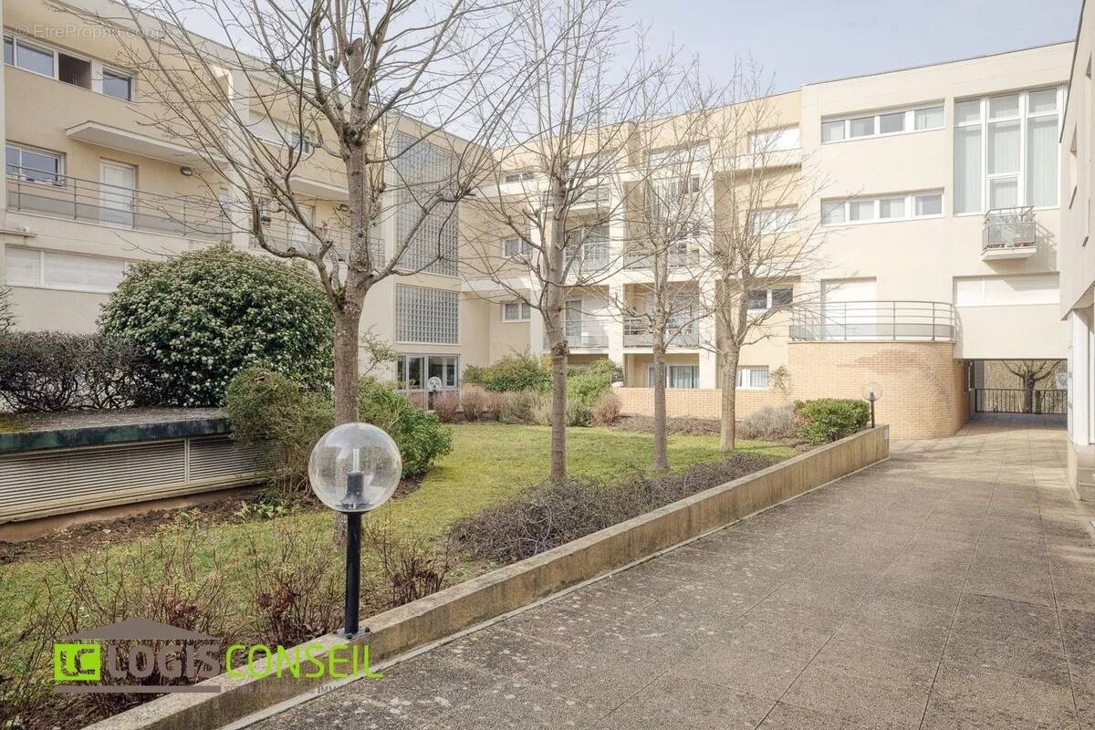 Appartement à CHATENAY-MALABRY